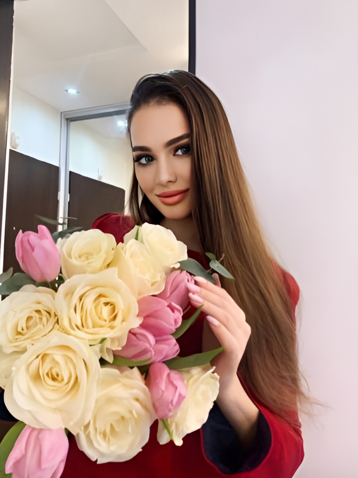 Илона привлекательная девушка из Кстово цена от 2000 руб