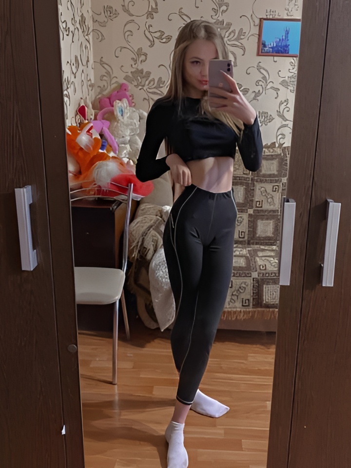 Леночка привлекательная девушка из Кстово цена от 3000 руб