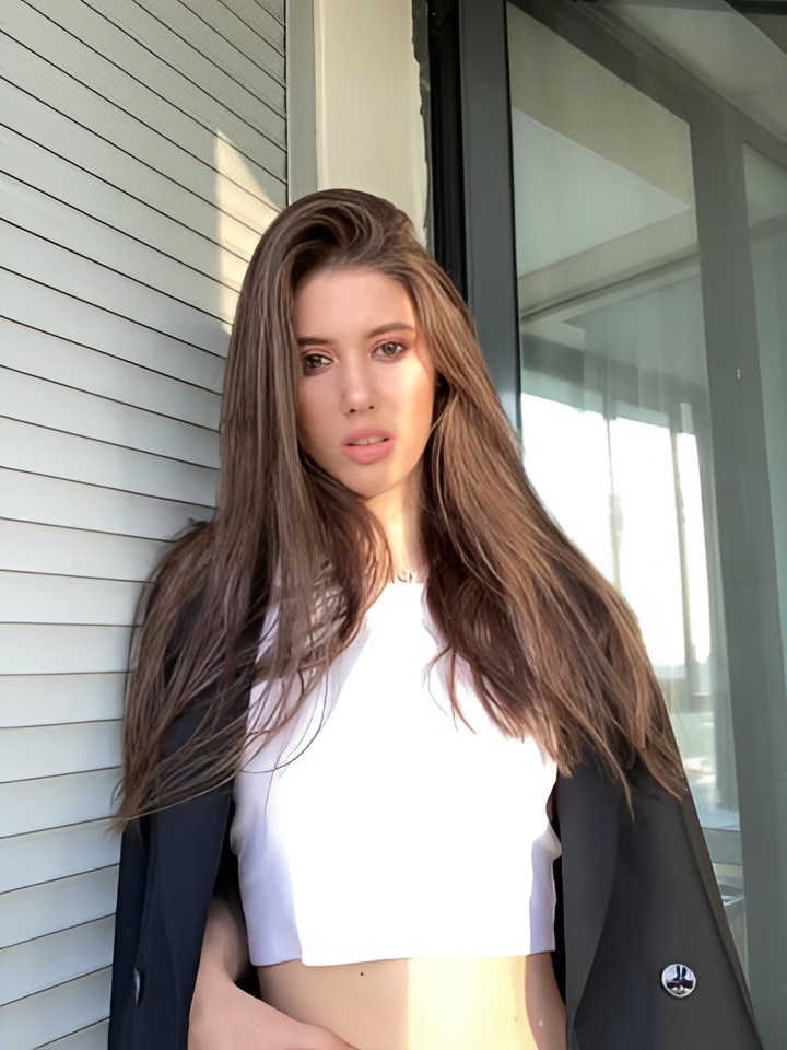 Лина привлекательная девушка из Кстово цена от 4000 руб